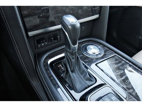 Used 2021 Nissan Armada Platinum image 30