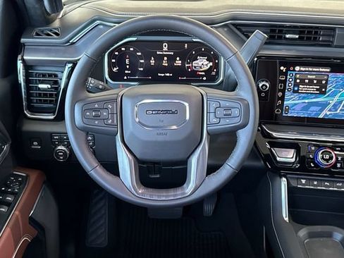 New 2026 GMC Sierra 2500 Denali Ultimate AWD/4WD image 16