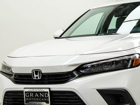 Used 2024 Honda Civic LX image 2