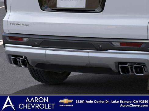 New 2026 Chevrolet Traverse LT image 14