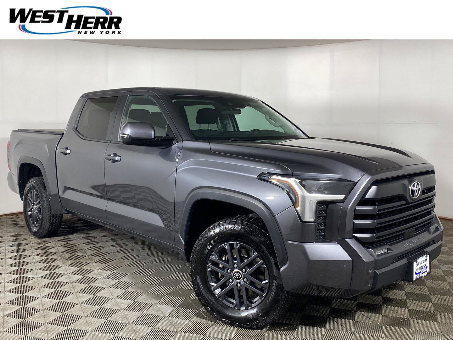 Used 2024 Toyota Tundra SR5 w/ SR5 Convenience Package AWD/4WD image 1