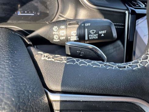 Used 2023 Jeep Grand Cherokee Limited w/ Luxury Tech Group II AWD/4WD image 40