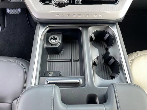 New 2027 Ford Expedition Active AWD/4WD image 19