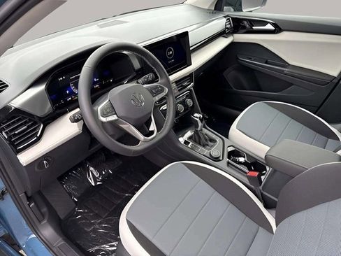 New 2026 Volkswagen Taos S image 8