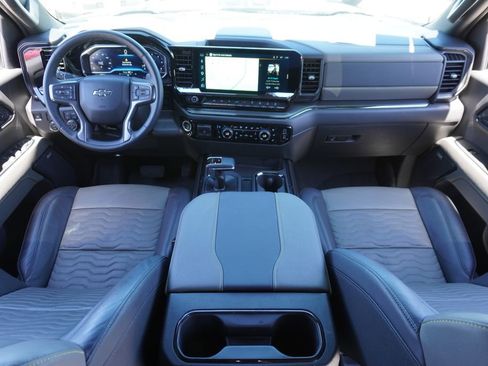 Used 2024 Chevrolet Silverado 1500 ZR2 image 14