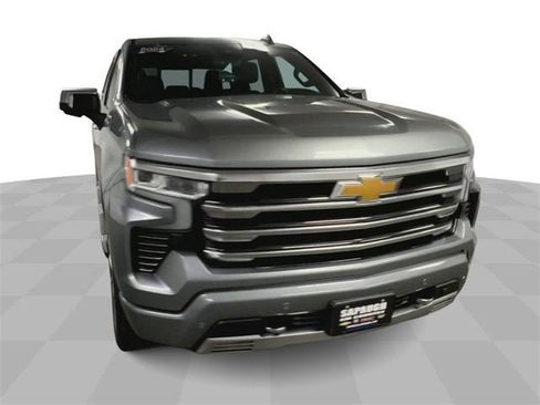 Certified 2024 Chevrolet Silverado 1500 High Country w/ High Country Premium Package image 3