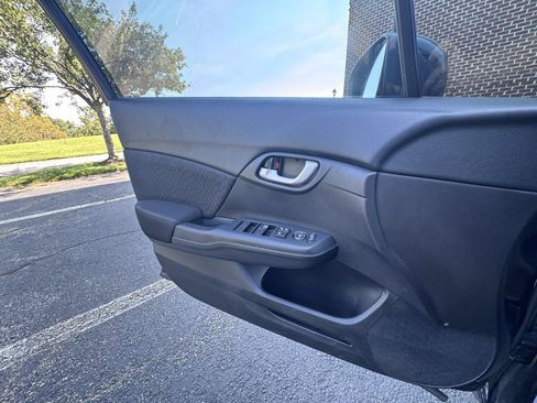 Used 2015 Honda Civic LX image 28