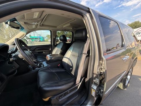 Used 2012 GMC Yukon XL Denali AWD/4WD image 11