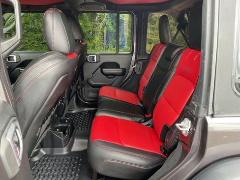 Used 2020 Jeep Wrangler Unlimited Rubicon AWD/4WD image 37
