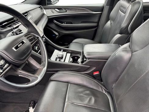 Certified 2022 Jeep Grand Cherokee L Overland w/ Luxury Tech Group IV image 19