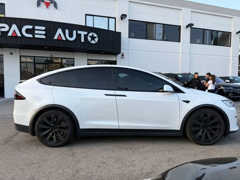 Used 2022 Tesla Model X AWD/4WD image 8
