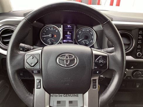 Used 2021 Toyota Tacoma SR5 image 25