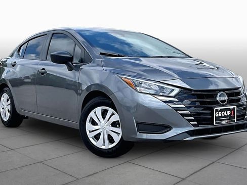 Used 2025 Nissan Versa S w/ Trunk Package FWD image 3