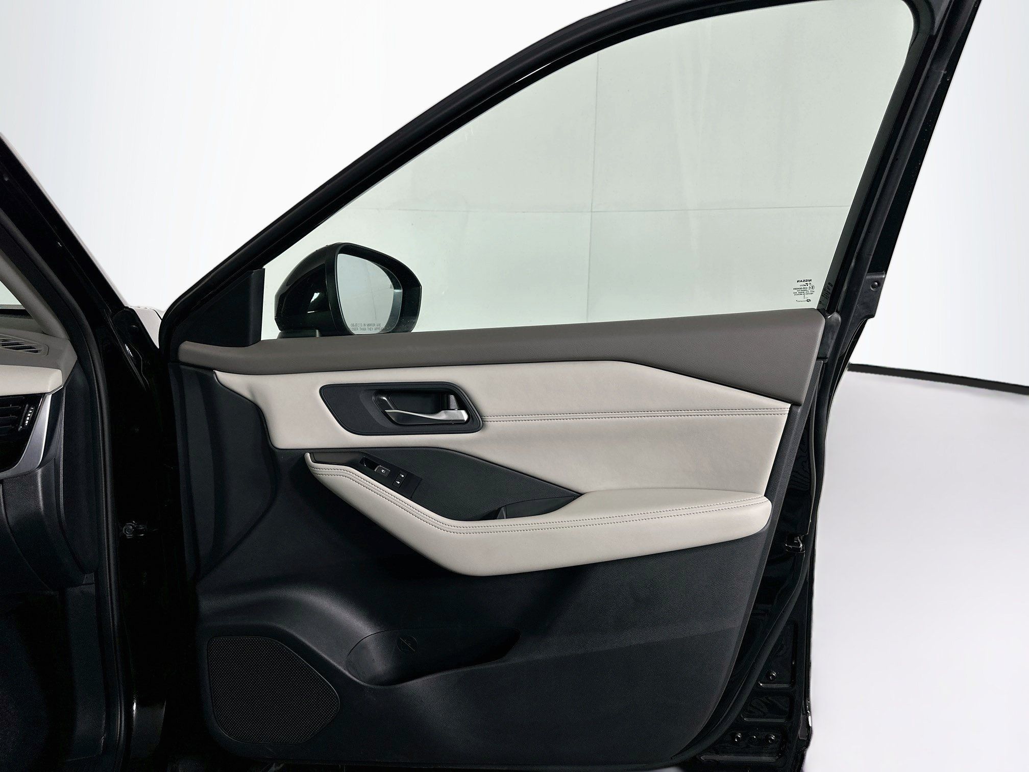 Used 2023 Nissan Rogue SL w/ SL Premium Package FWD image 35