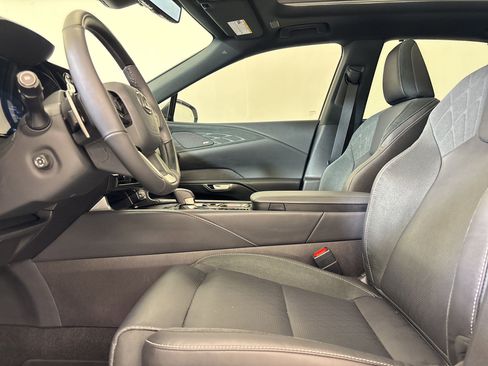 Used 2025 Lexus RX 350 AWD w/ Convenience Package image 22
