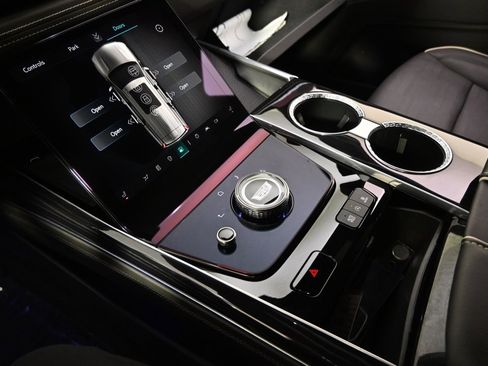 Certified 2025 Cadillac Escalade Sport w/ Touring Package image 32