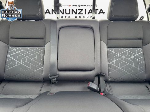 Used 2026 Nissan Frontier SV w/ SV Convenience Package AWD/4WD image 16
