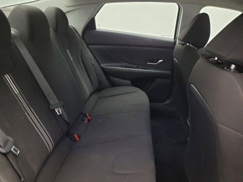 Used 2024 Hyundai Elantra SEL FWD image 19