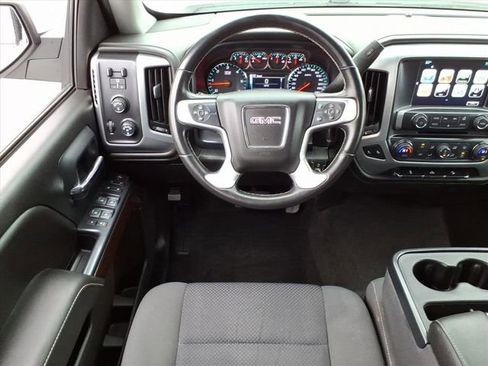 Used 2018 GMC Sierra 1500 SLE w/ SLE Value Package image 17