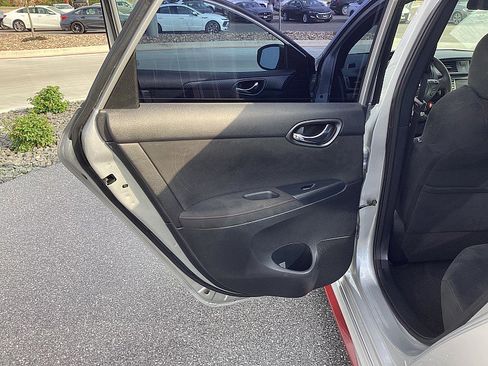 Used 2017 Nissan Sentra NISMO w/ NISMO Premium Package image 17