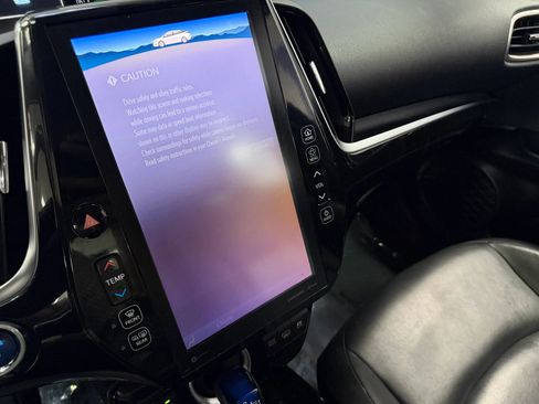 Used 2020 Toyota Prius Prime XLE FWD image 25