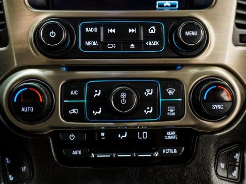 Used 2020 GMC Yukon XL Denali image 40