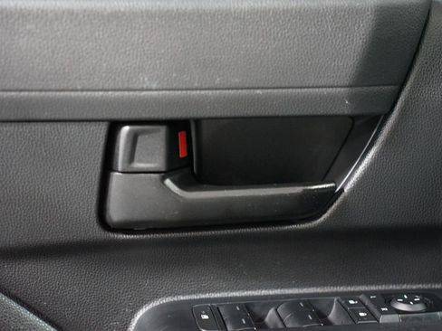 Certified 2024 Toyota Tacoma SR5 image 33