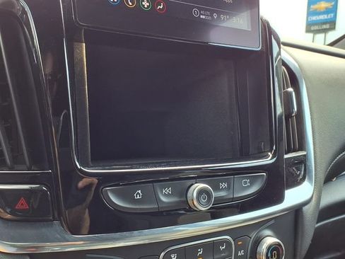 Used 2023 Chevrolet Traverse LT AWD/4WD image 15