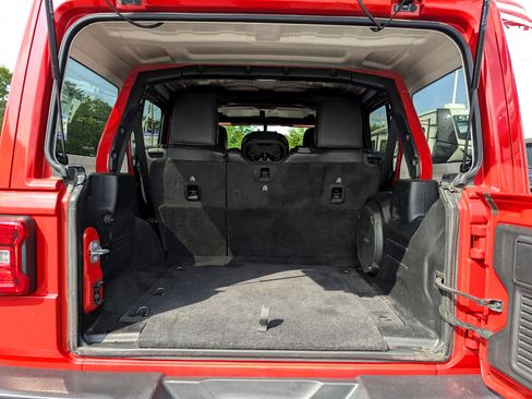 Used 2021 Jeep Wrangler Unlimited Sahara image 48