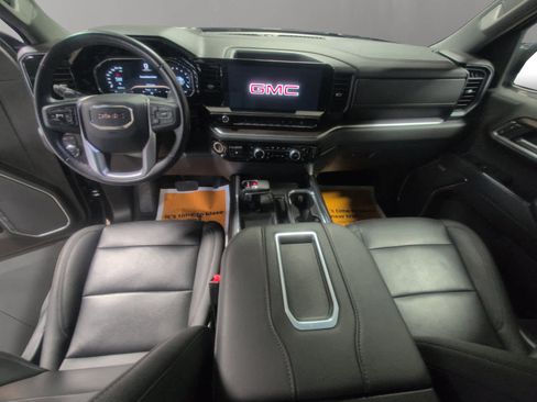 Used 2022 GMC Sierra 1500 SLT w/ SLT Premium Plus Package image 10