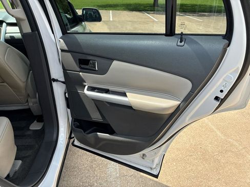 Used 2014 Ford Edge SEL w/ Equipment Group 205A FWD image 37