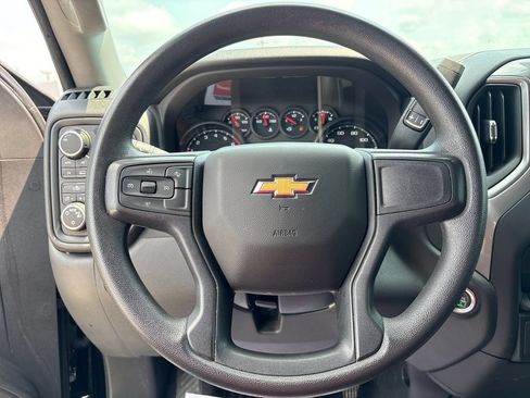 Used 2022 Chevrolet Silverado 1500 Custom w/ LPO, Dark Essentials Package AWD/4WD image 17
