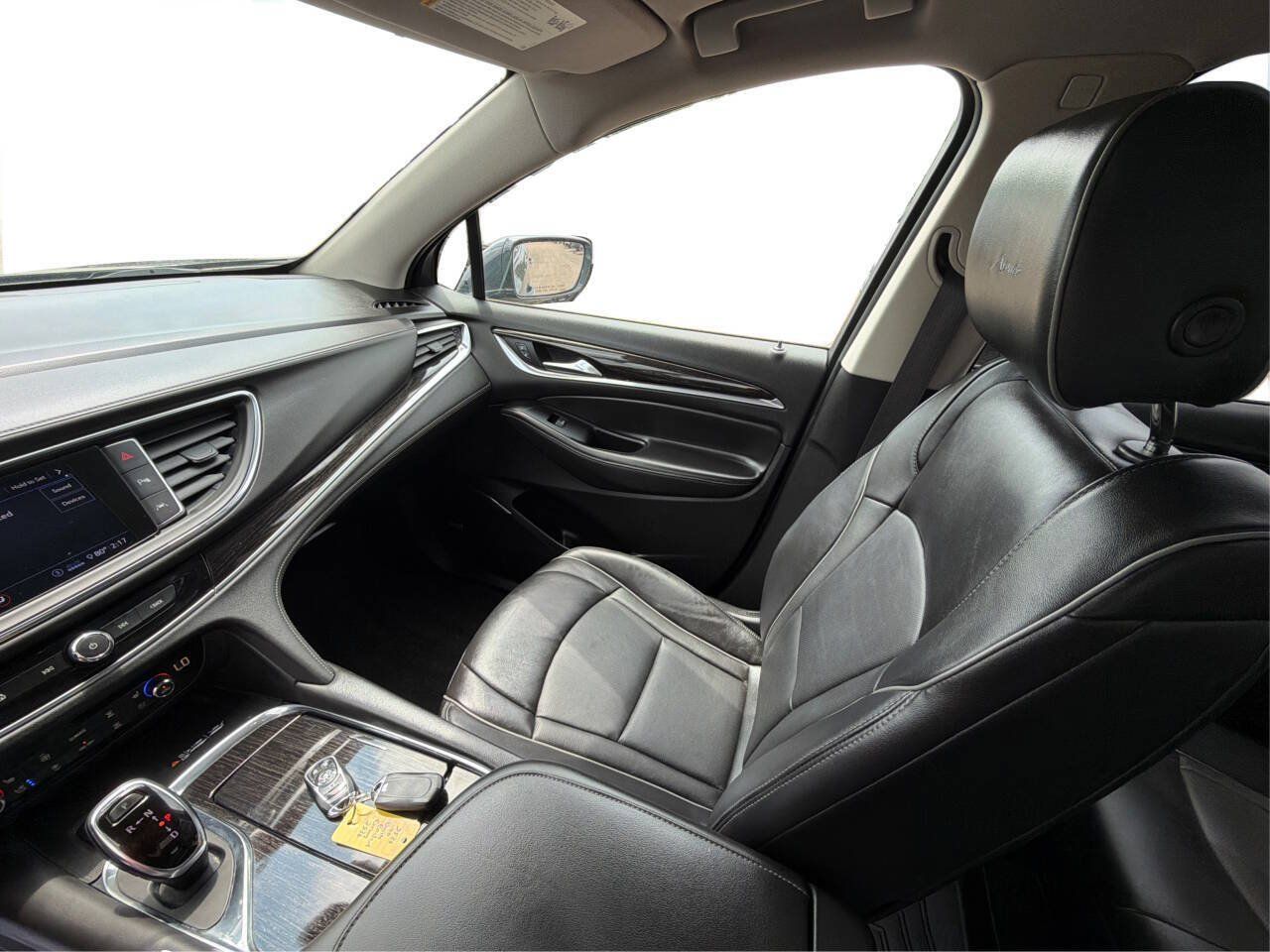 Used 2020 Buick Enclave Avenir w/ Avenir Technology Package AWD/4WD image 43