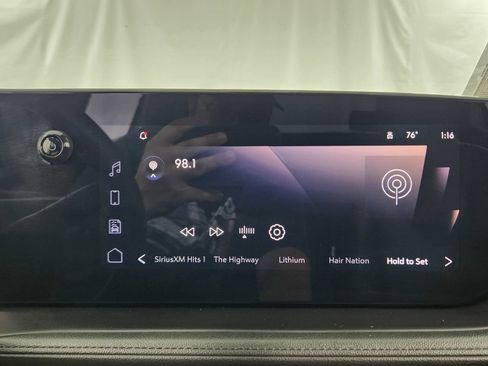 Used 2024 Buick Encore GX Sport Touring FWD image 25
