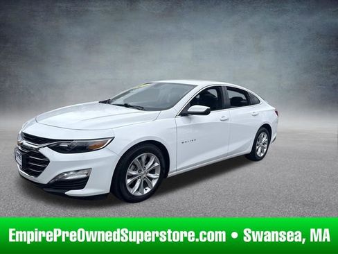Used 2025 Chevrolet Malibu LT FWD image 1