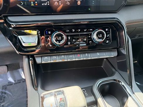 New 2026 GMC Sierra 1500 AT4 w/ AT4 Premium Package AWD/4WD image 25