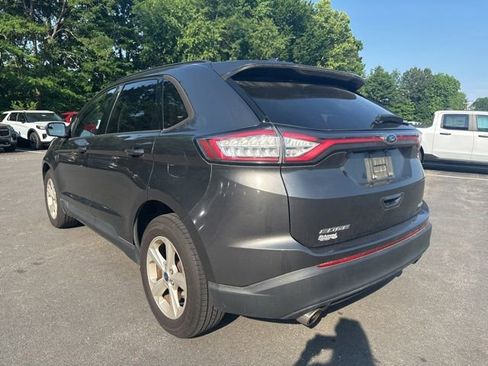 Used 2017 Ford Edge SE AWD/4WD image 3