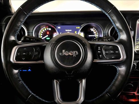 Used 2021 Jeep Wrangler Unlimited Rubicon 4xe w/ Cold Weather Group AWD/4WD image 18