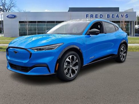 Used 2023 Ford Mustang Mach-E Premium AWD/4WD image 3