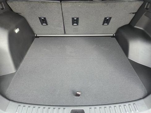 New 2026 Chevrolet Equinox ACTIV w/ Convenience Package III AWD/4WD image 24