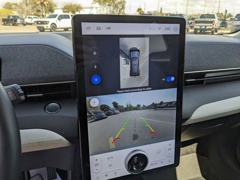 Used 2024 Ford Mustang Mach-E Premium image 28