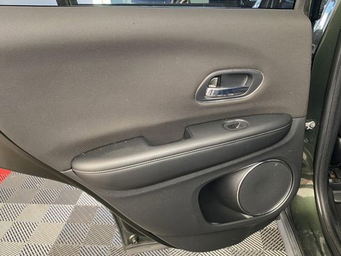 Used 2018 Honda HR-V EX image 15