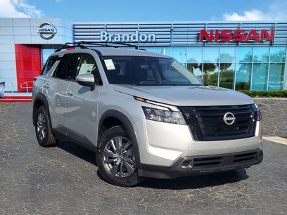 New 2025 Nissan Pathfinder SV