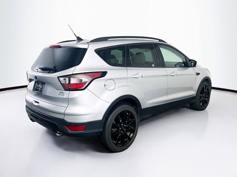 Used 2018 Ford Escape SEL w/ SEL Sport Appearance Package image 9