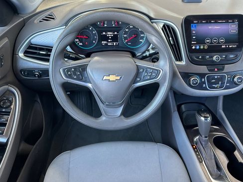 Used 2019 Chevrolet Malibu LS FWD image 14