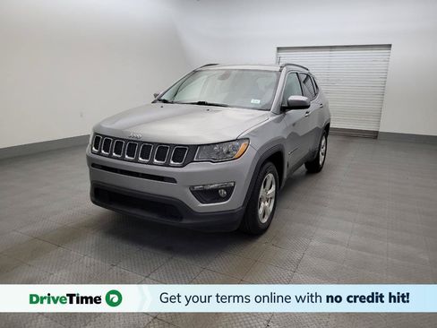 Used 2019 Jeep Compass Latitude FWD image 1
