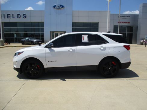 Used 2019 Chevrolet Equinox LT AWD/4WD image 2