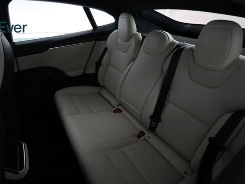 Used 2023 Tesla Model S image 24
