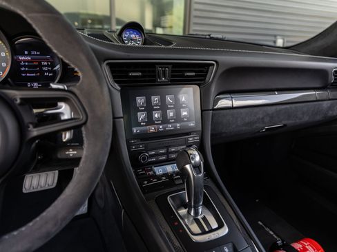 Certified 2018 Porsche 911 GT3 RWD image 38