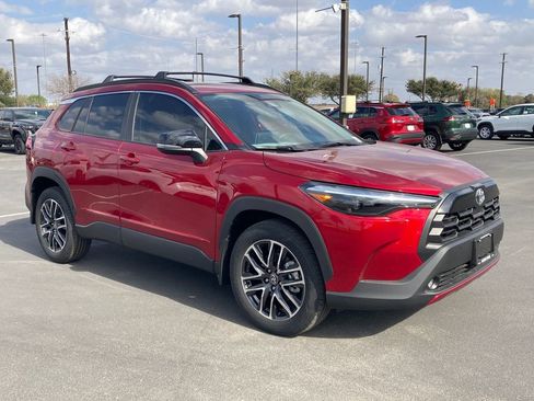 New 2026 Toyota Corolla Cross XLE w/ Convenience Package image 3